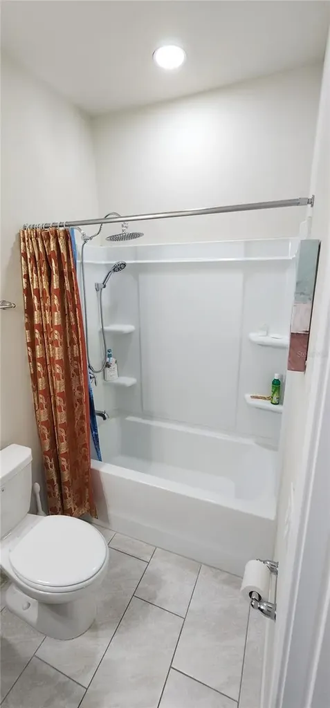 1823 Spring Shower Circle Kissimmee FL 34744