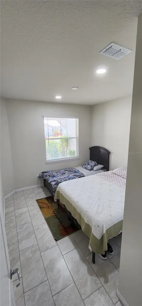 1823 Spring Shower Circle Kissimmee FL 34744