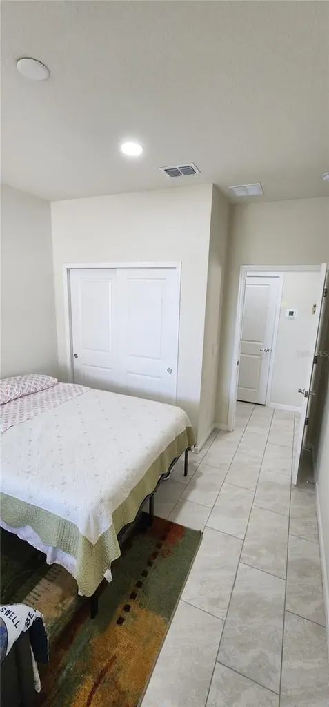 1823 Spring Shower Circle Kissimmee FL 34744
