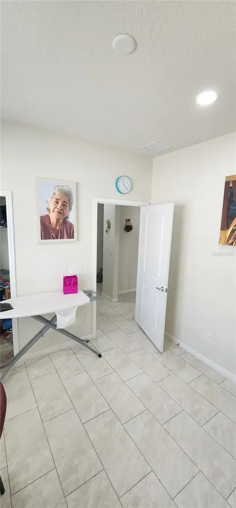 1823 Spring Shower Circle Kissimmee FL 34744