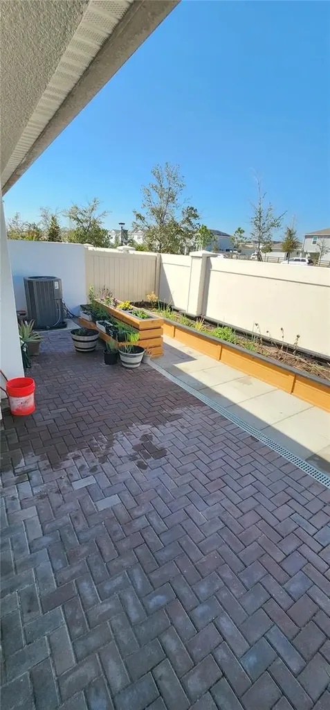 1823 Spring Shower Circle Kissimmee FL 34744