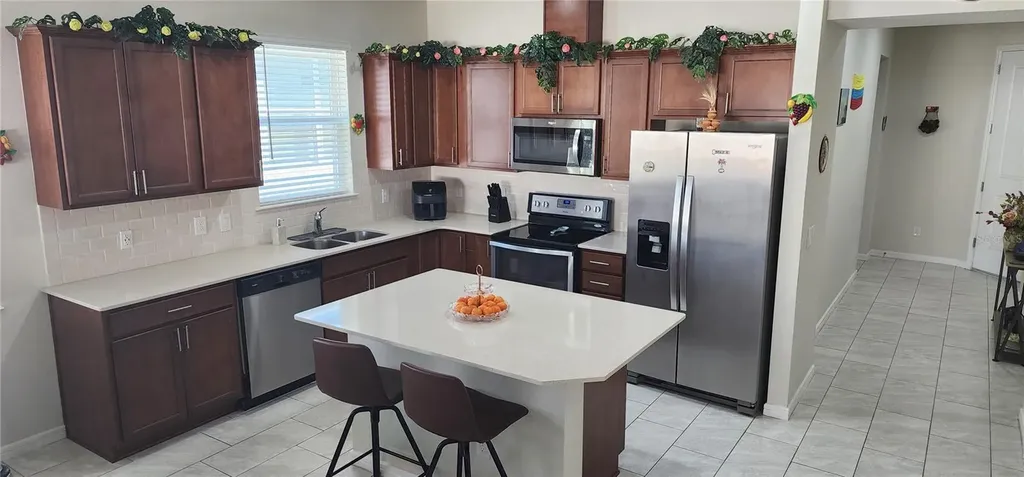 1823 Spring Shower Circle Kissimmee FL 34744