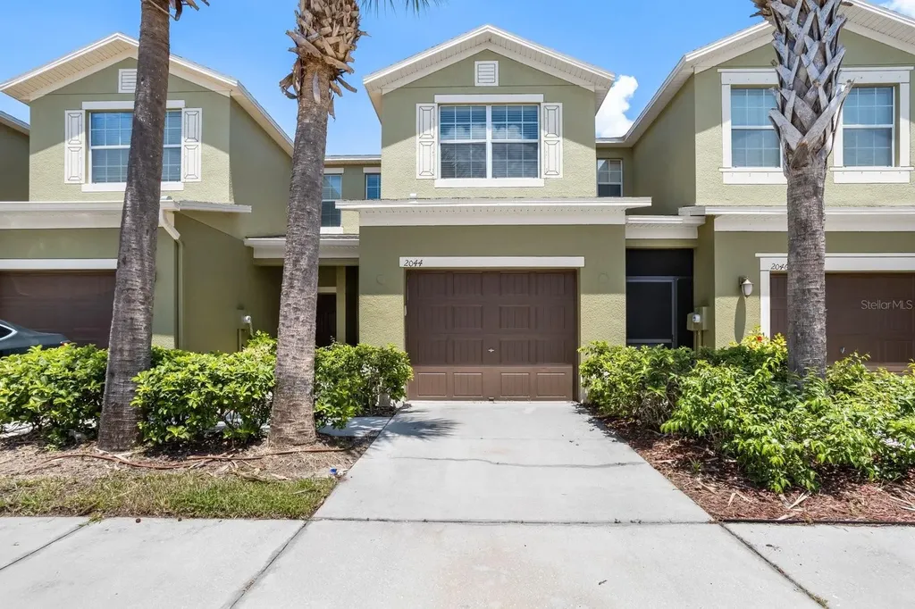 2044 Hawks View Drive Ruskin FL 33570