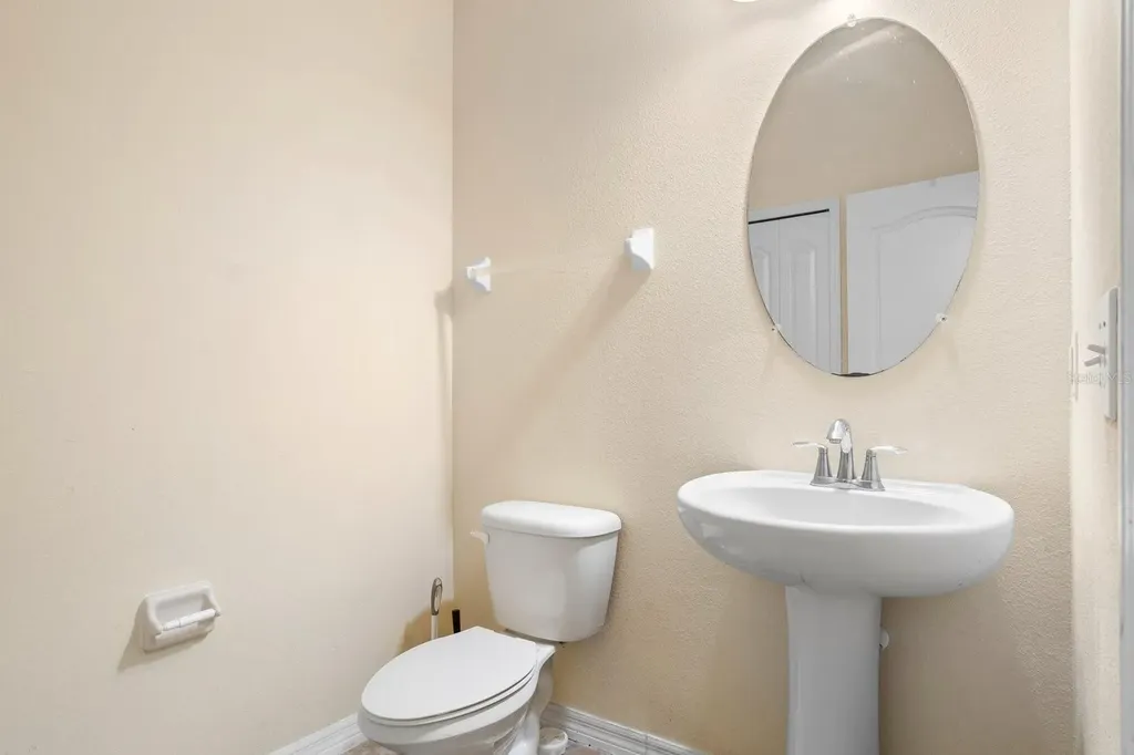 2044 Hawks View Drive Ruskin FL 33570