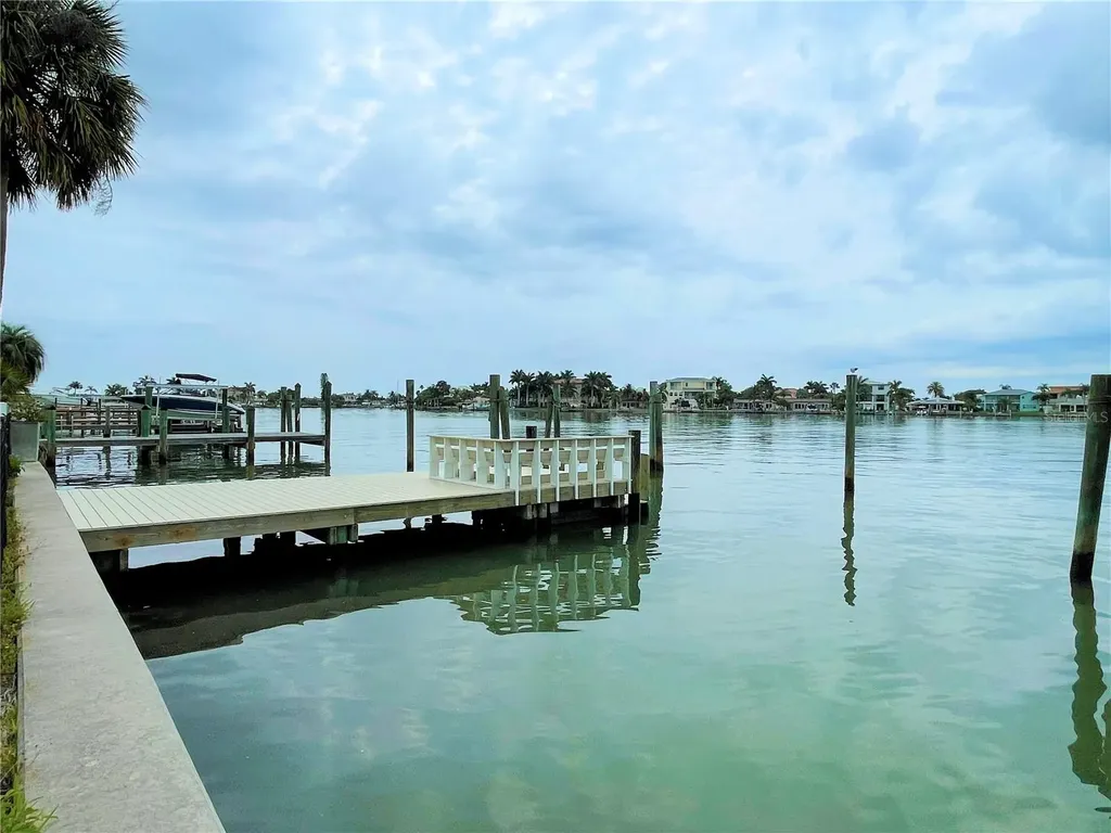 17045 Dolphin Drive North Redington Beach FL 33708