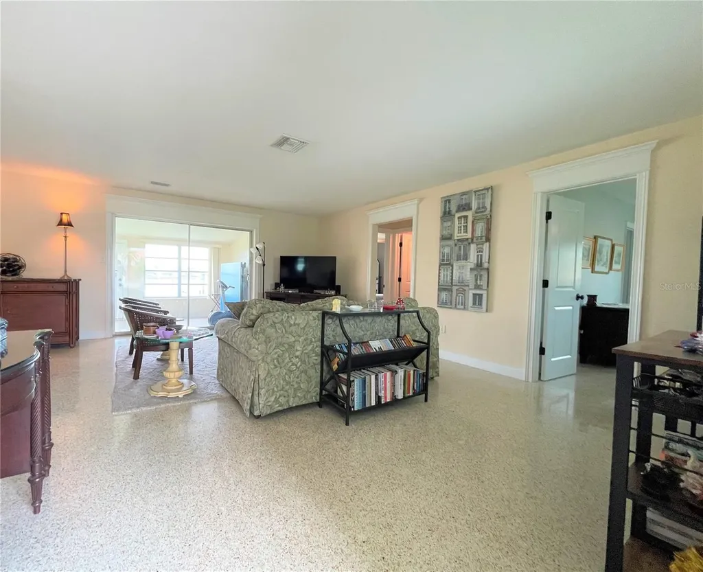 17045 Dolphin Drive North Redington Beach FL 33708