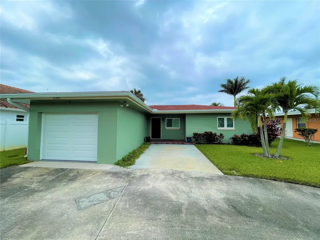 17045 Dolphin Drive North Redington Beach FL 33708