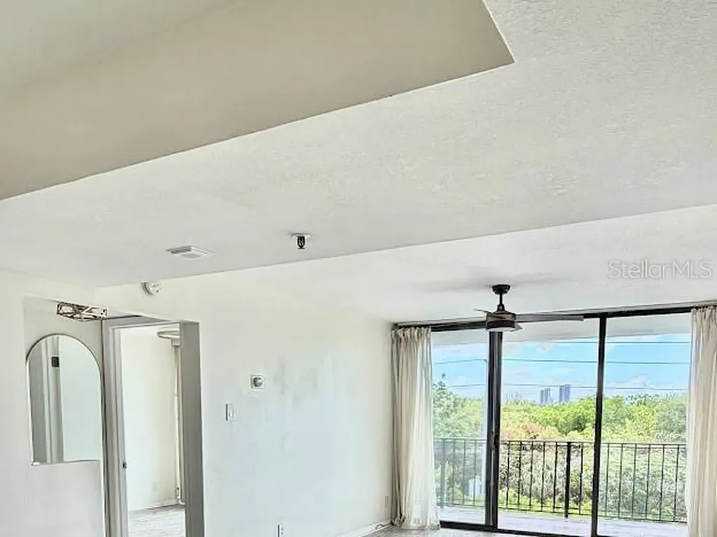 3211 W Swann Avenue Tampa FL 33609