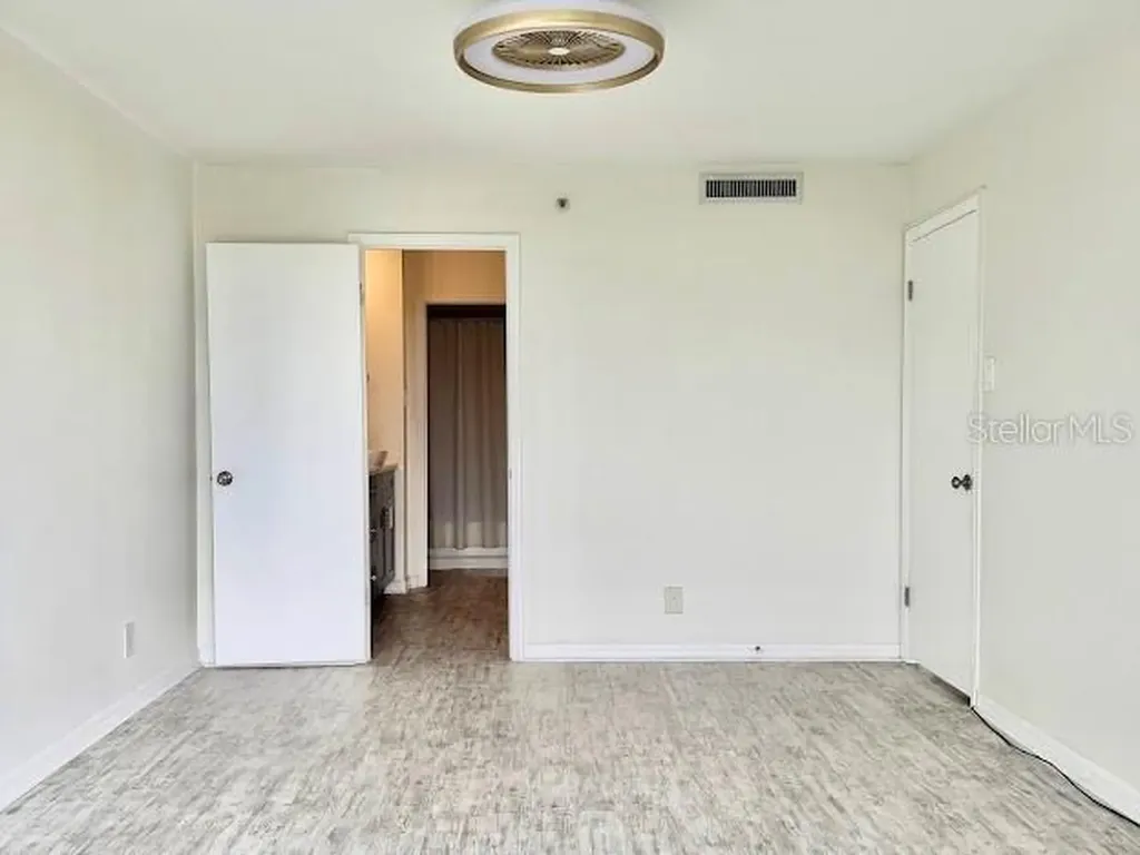 3211 W Swann Avenue Tampa FL 33609