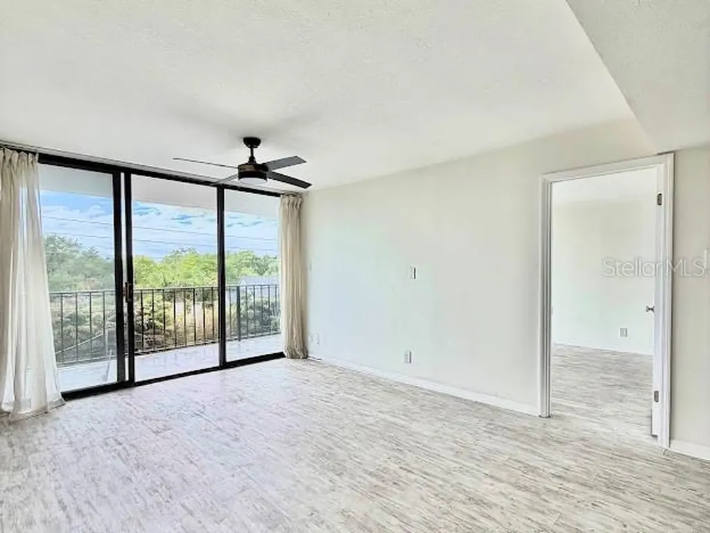 3211 W Swann Avenue Tampa FL 33609