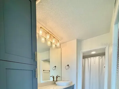 3211 W Swann Avenue Tampa FL 33609