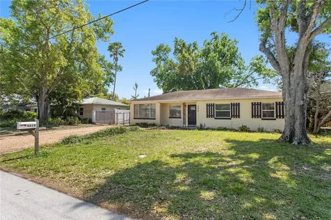 4618 W Bay Villa Avenue Tampa FL 33611