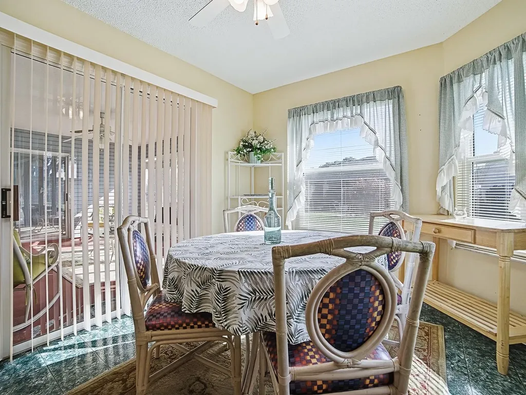 32914 Crooked Oaks Lane Leesburg FL 34748