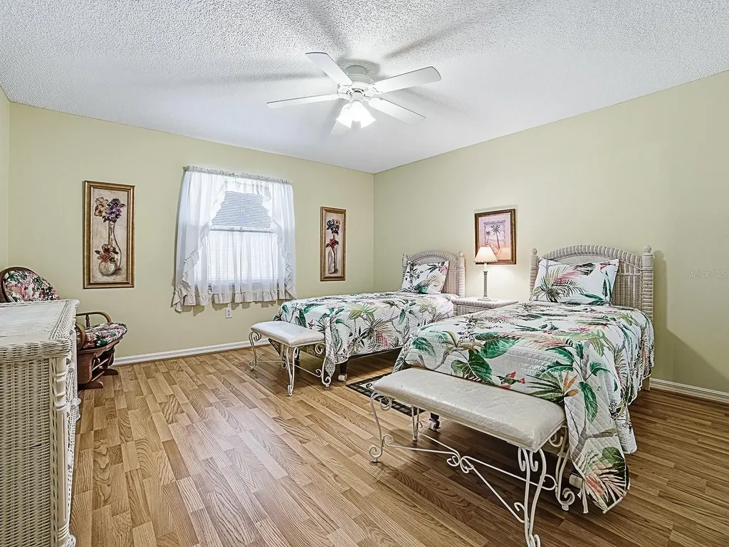 32914 Crooked Oaks Lane Leesburg FL 34748