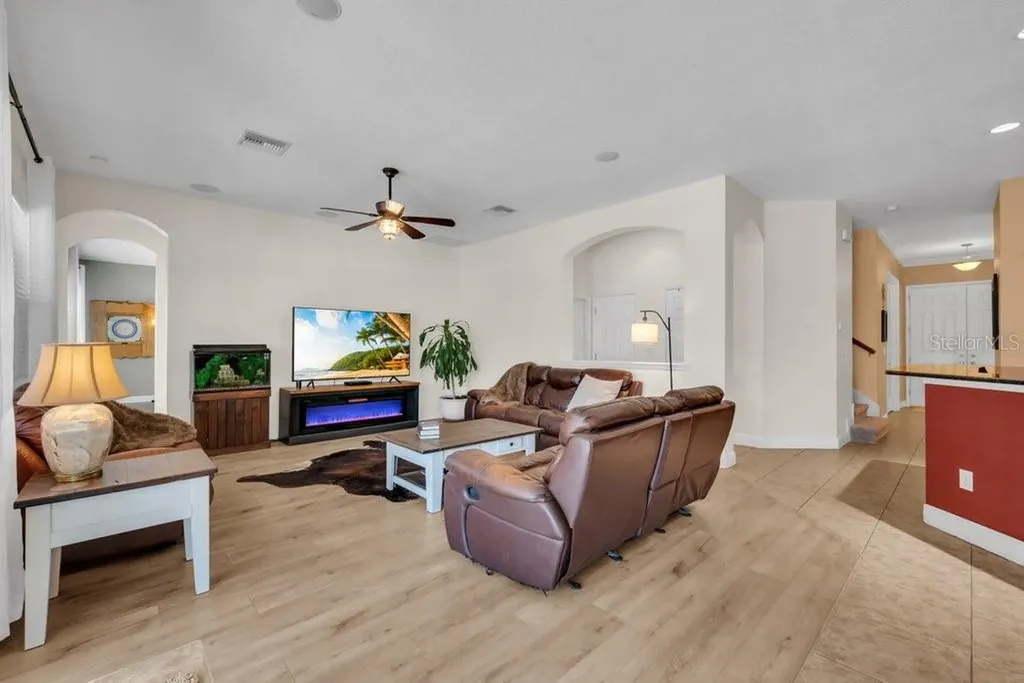 5920 Fishhawk Crossing Boulevard Lithia FL 33547