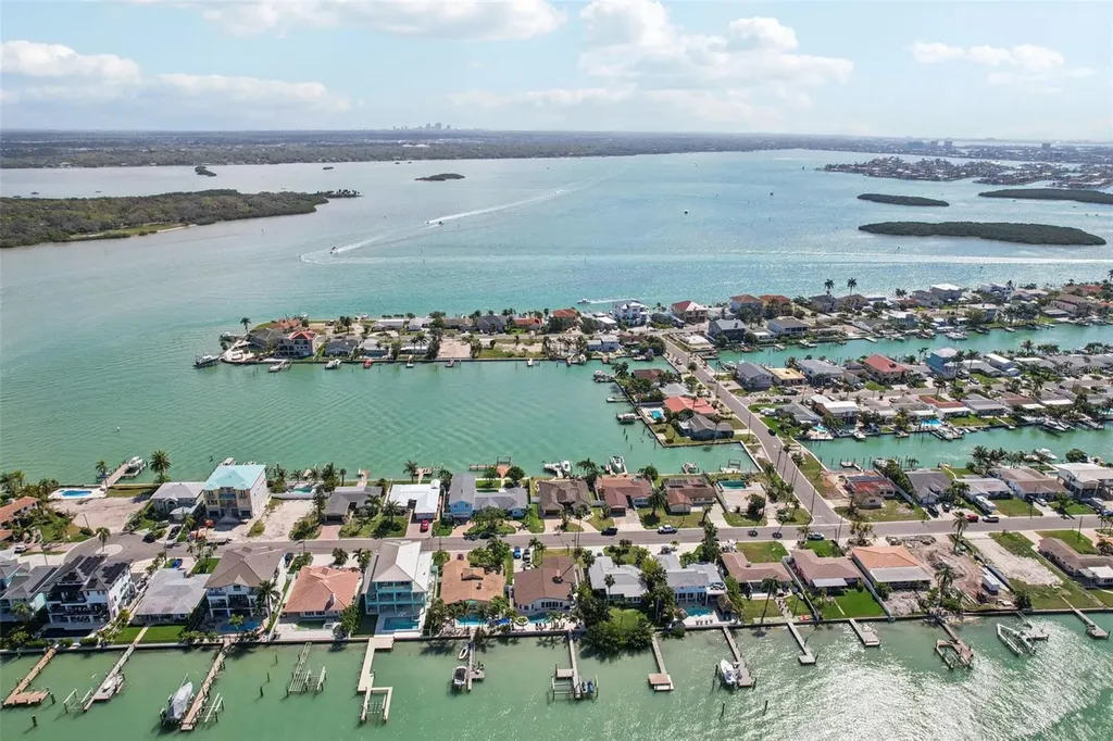 565 Crystal Drive Madeira Beach FL 33708