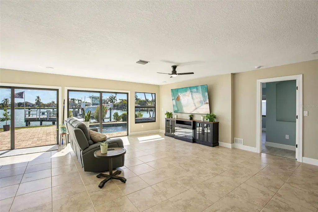 565 Crystal Drive Madeira Beach FL 33708