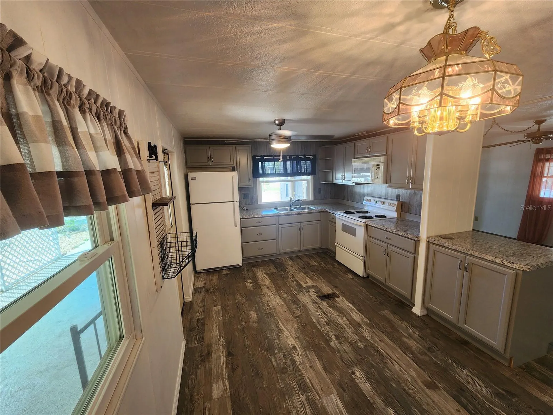 808 53rd Avenue E Bradenton FL 34203