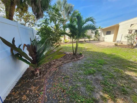 808 53rd Avenue E Bradenton FL 34203