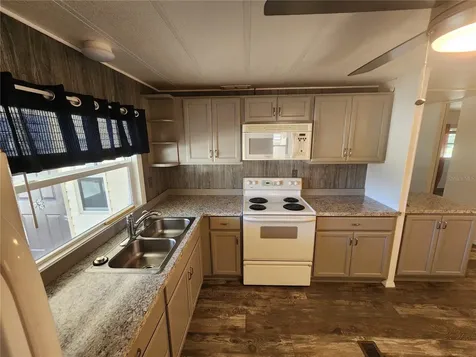 808 53rd Avenue E Bradenton FL 34203