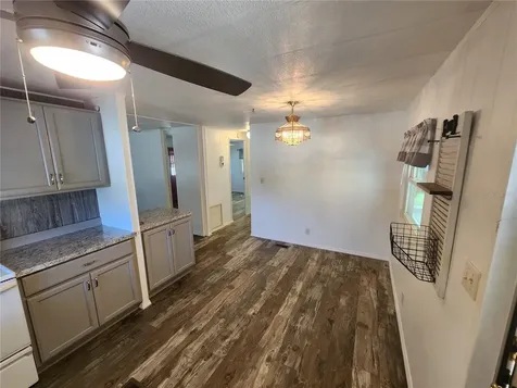 808 53rd Avenue E Bradenton FL 34203