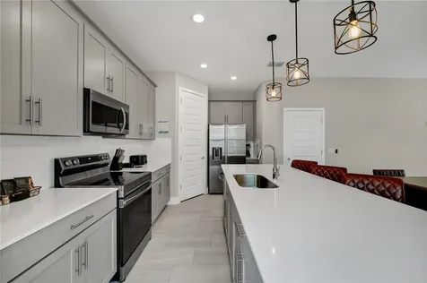 7833 Spectrum Drive Kissimmee FL 34747