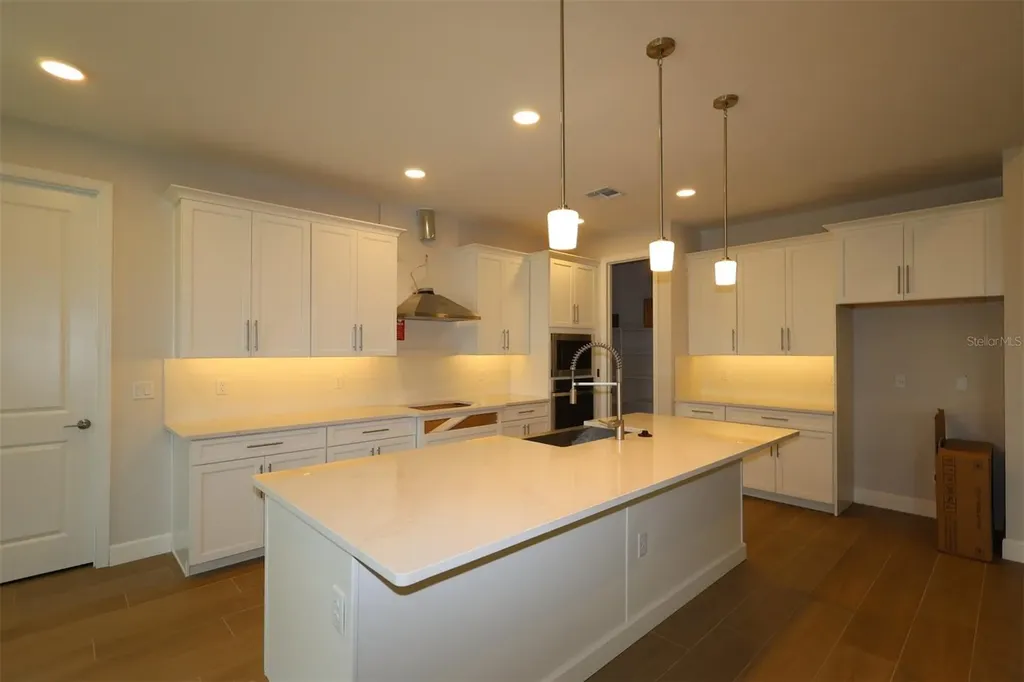 2501 Hawks Overlook Oviedo FL 32765