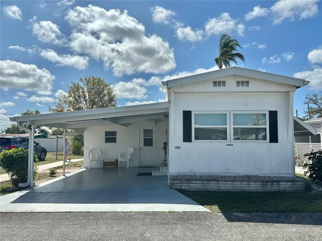 1501 25th Avenue Drive W Bradenton FL 34205