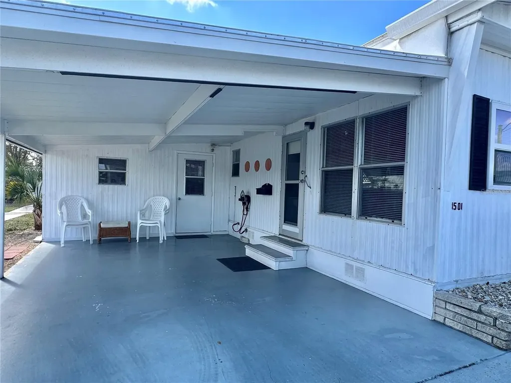 1501 25th Avenue Drive W Bradenton FL 34205