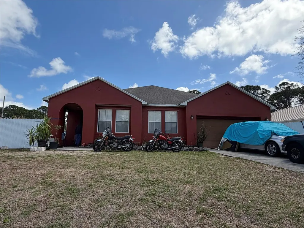 549 White Plains Avenue SW Palm Bay FL 32908