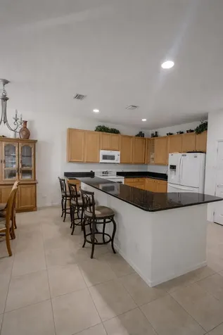 549 White Plains Avenue SW Palm Bay FL 32908