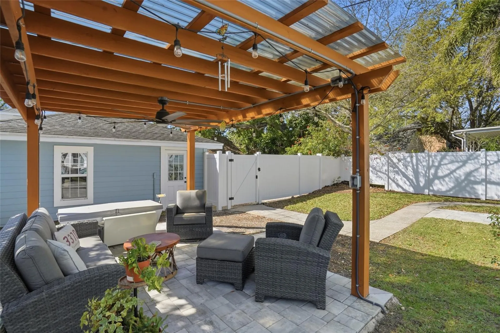 126 22nd Avenue NE St Petersburg FL 33704