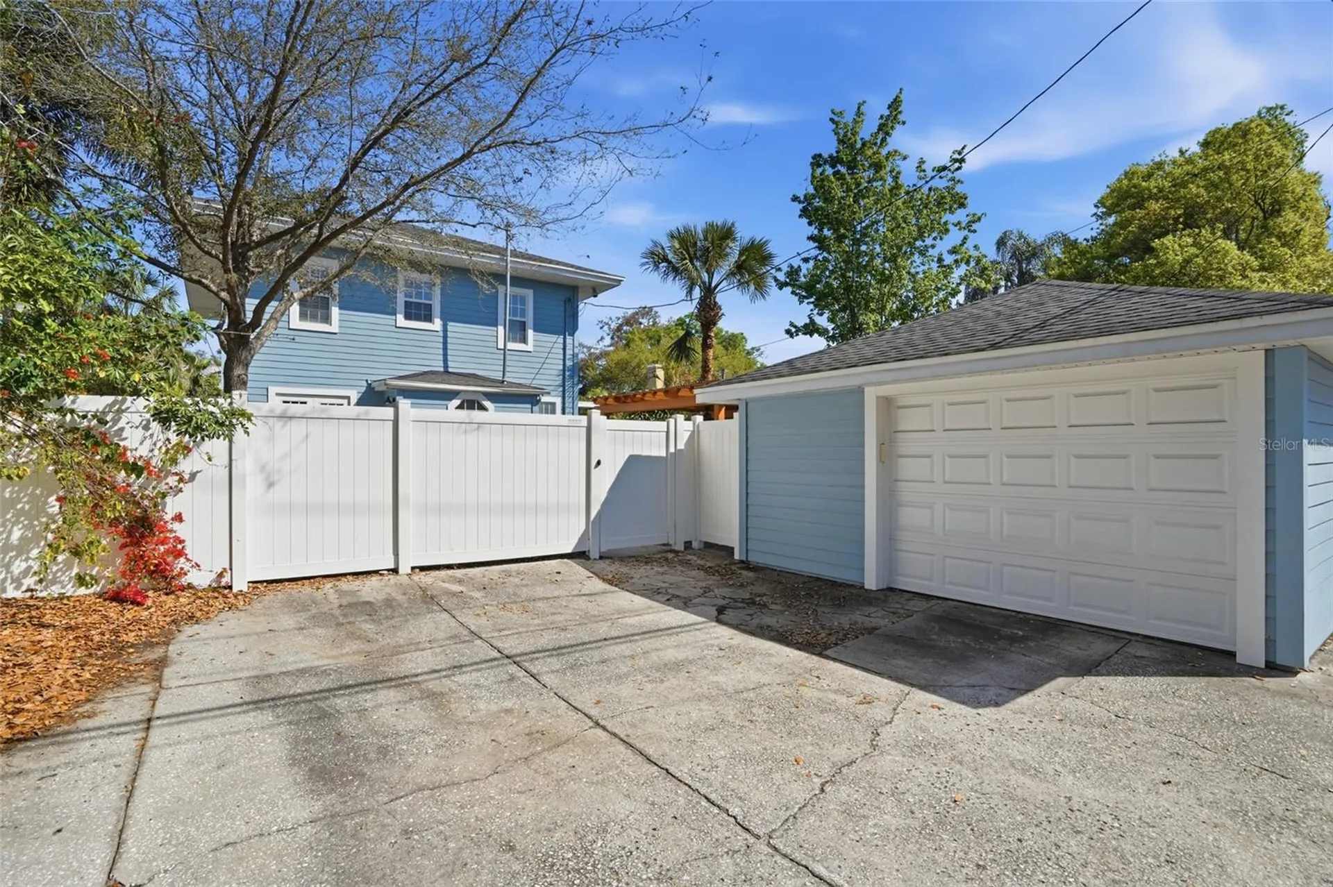126 22nd Avenue NE St Petersburg FL 33704