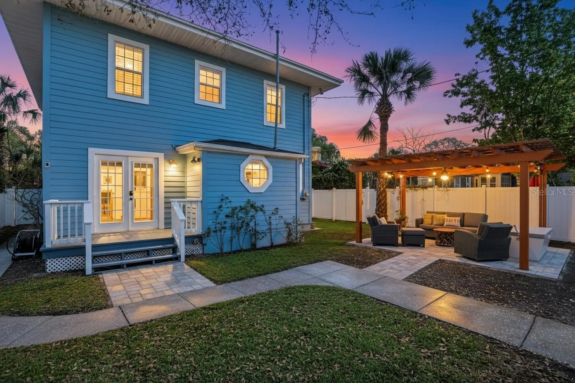 126 22nd Avenue NE St Petersburg FL 33704