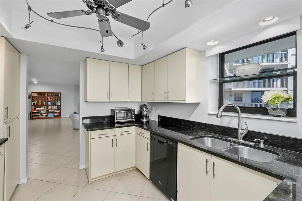 1660 Gulf Boulevard Clearwater FL 33767