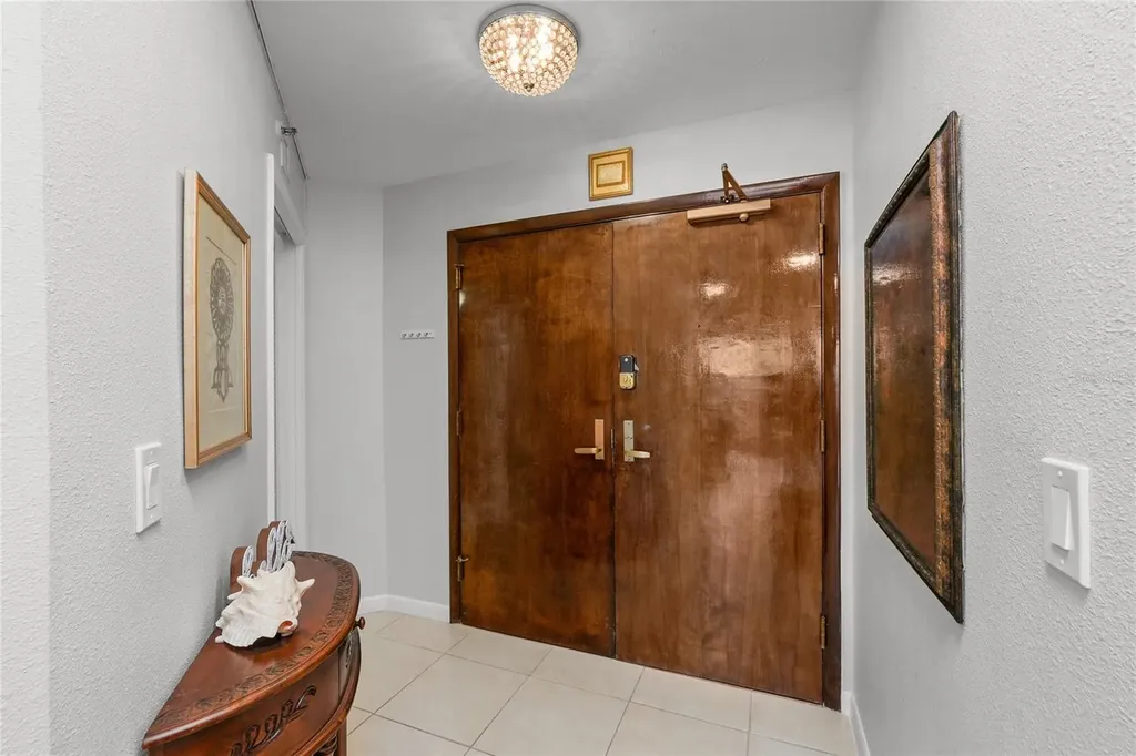 1660 Gulf Boulevard Clearwater FL 33767