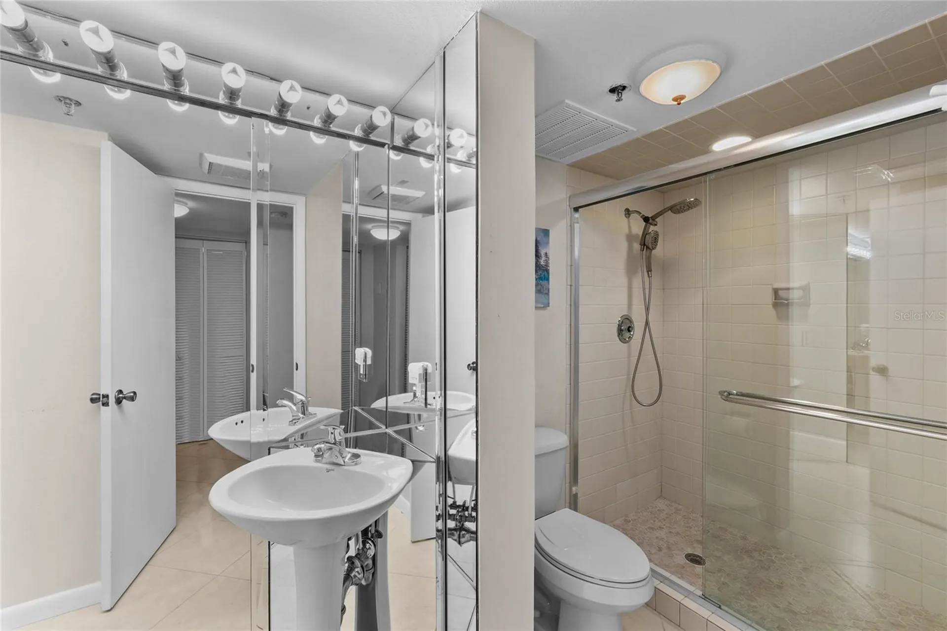 1660 Gulf Boulevard Clearwater FL 33767
