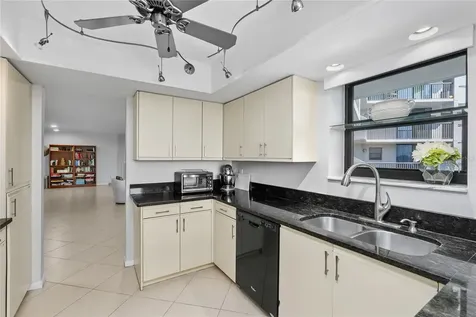 1660 Gulf Boulevard Clearwater FL 33767