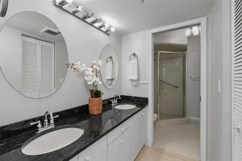 1660 Gulf Boulevard Clearwater FL 33767