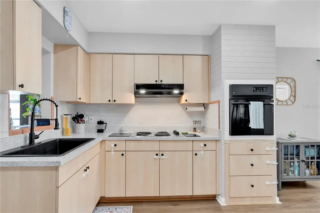 3307 W Braddock Street Tampa FL 33607