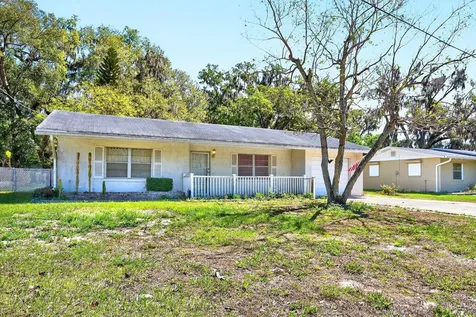 2445 S Bay Avenue Sanford FL 32771