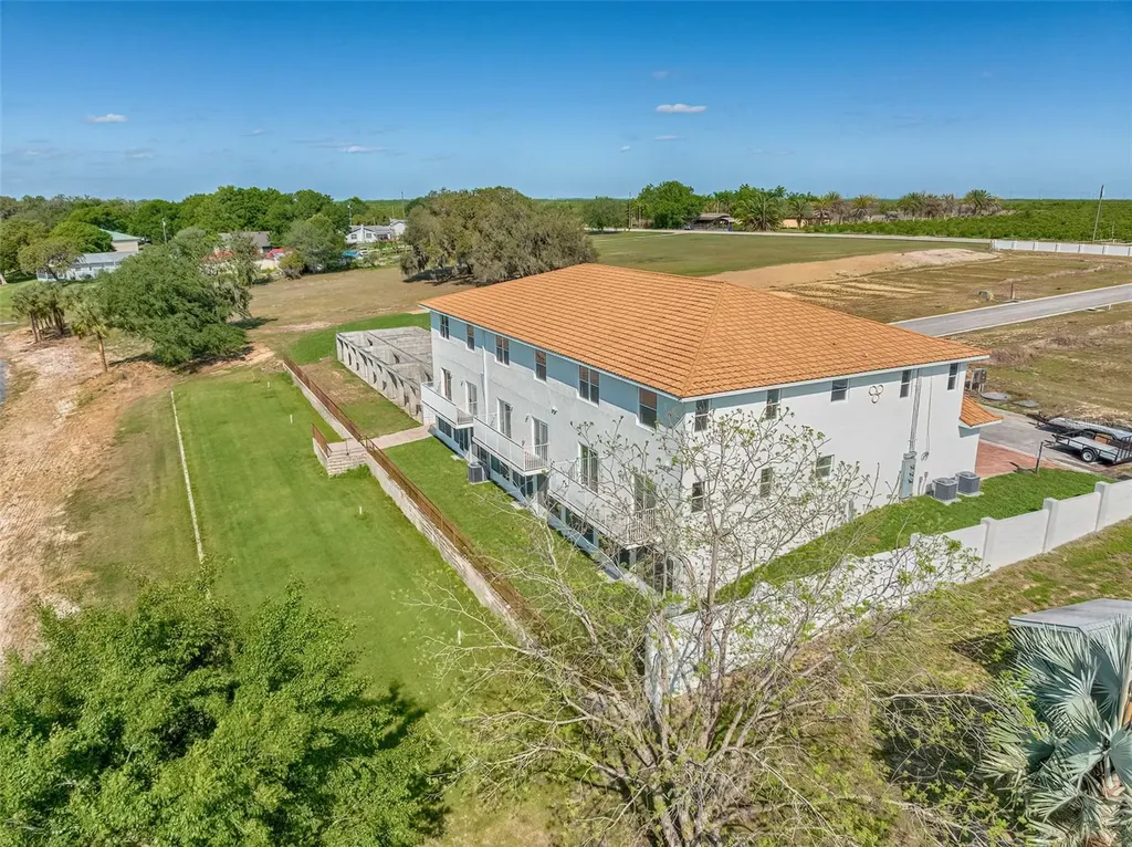 1877 Arbuckle Creek Road Sebring FL 33870