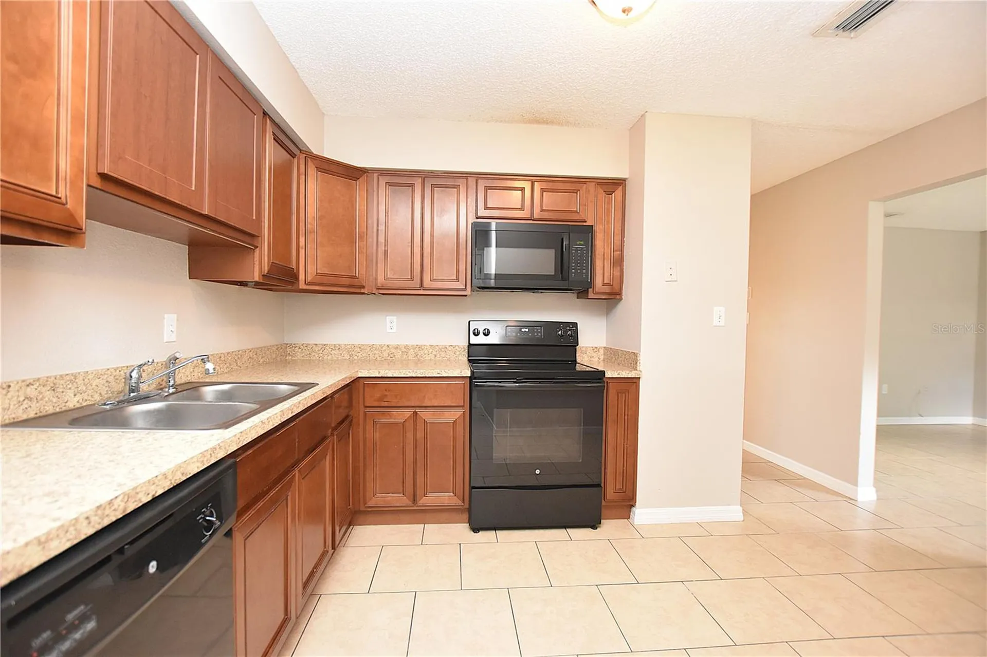 1139 W Mercury Drive Lakeland FL 33801