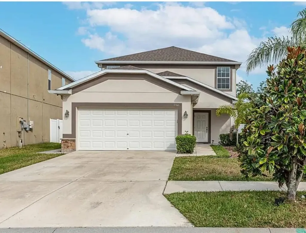 1966 Hawks View Drive Ruskin FL 33570