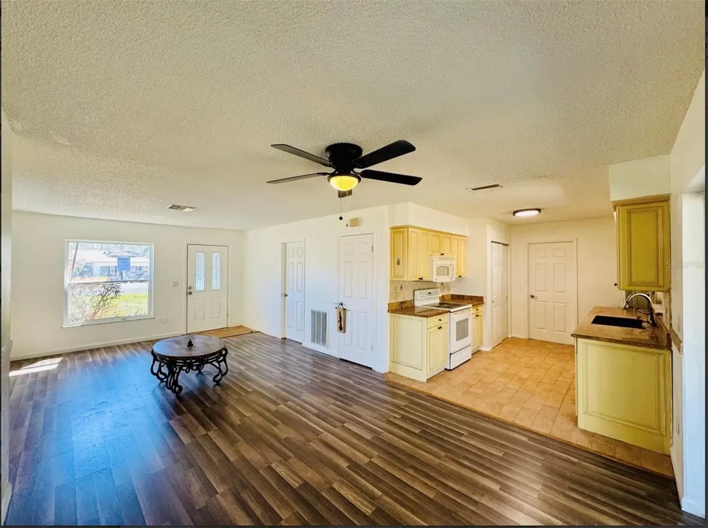 7423 Mohawk Trail Spring Hill FL 34606