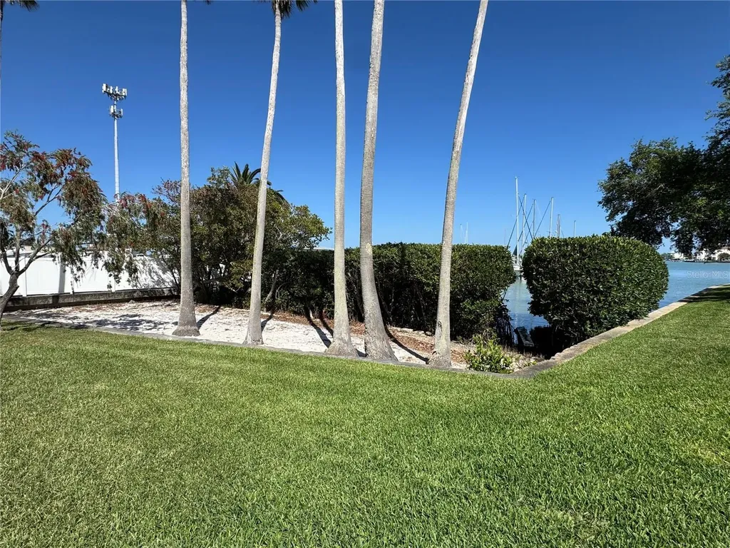 423 150th Avenue Madeira Beach FL 33708