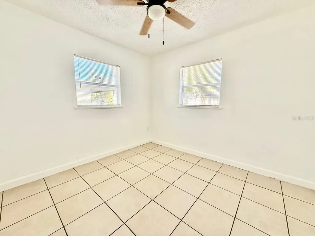1607 E Maple Avenue Tampa FL 33604