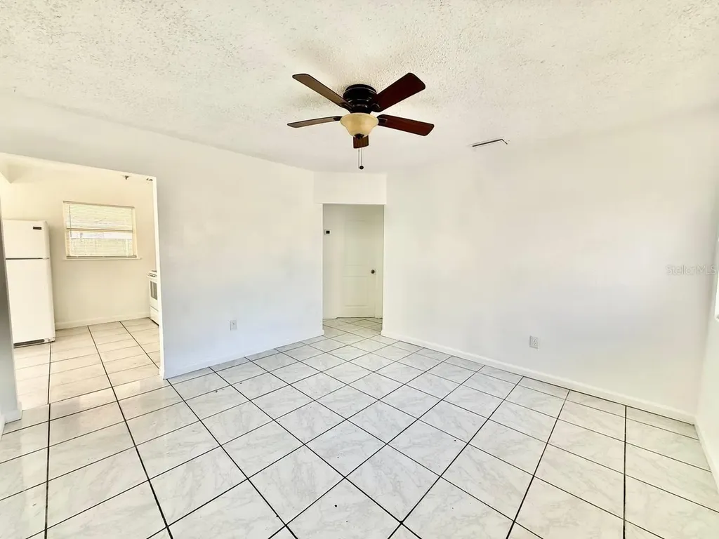 1607 E Maple Avenue Tampa FL 33604