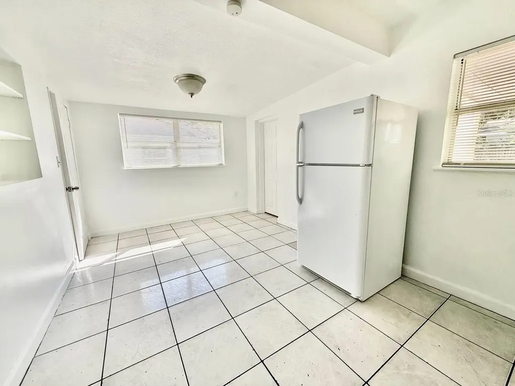 1607 E Maple Avenue Tampa FL 33604