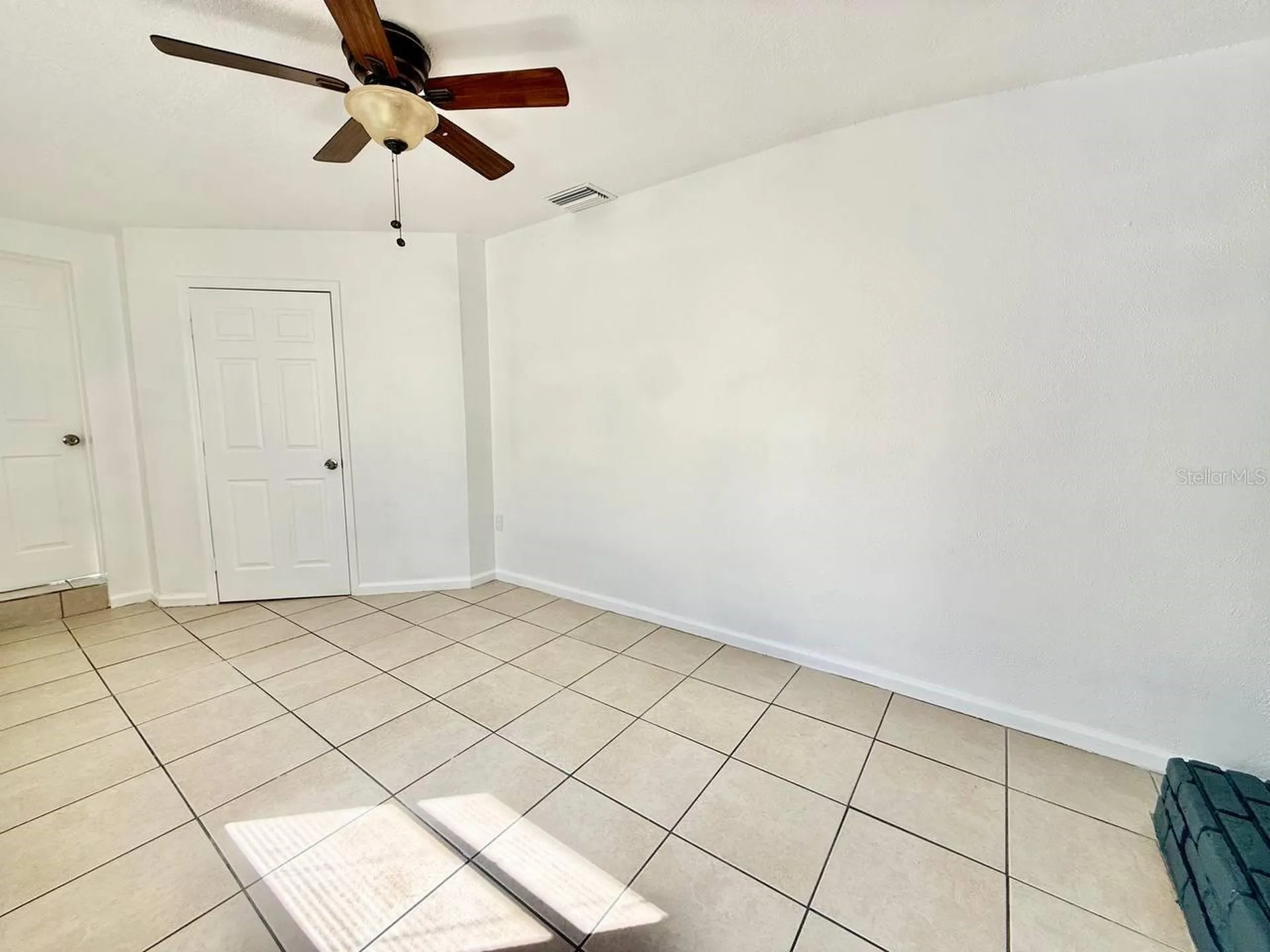 1607 E Maple Avenue Tampa FL 33604